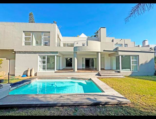 3 BEDROOM HOUSE FOR SALE IN SANDHURST